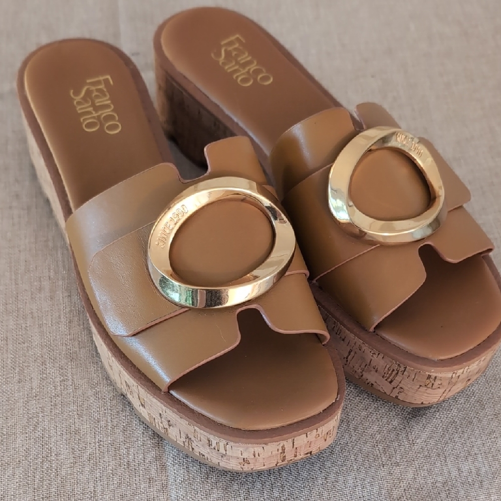Franco Sarto Tan and Gold Platform Slides
